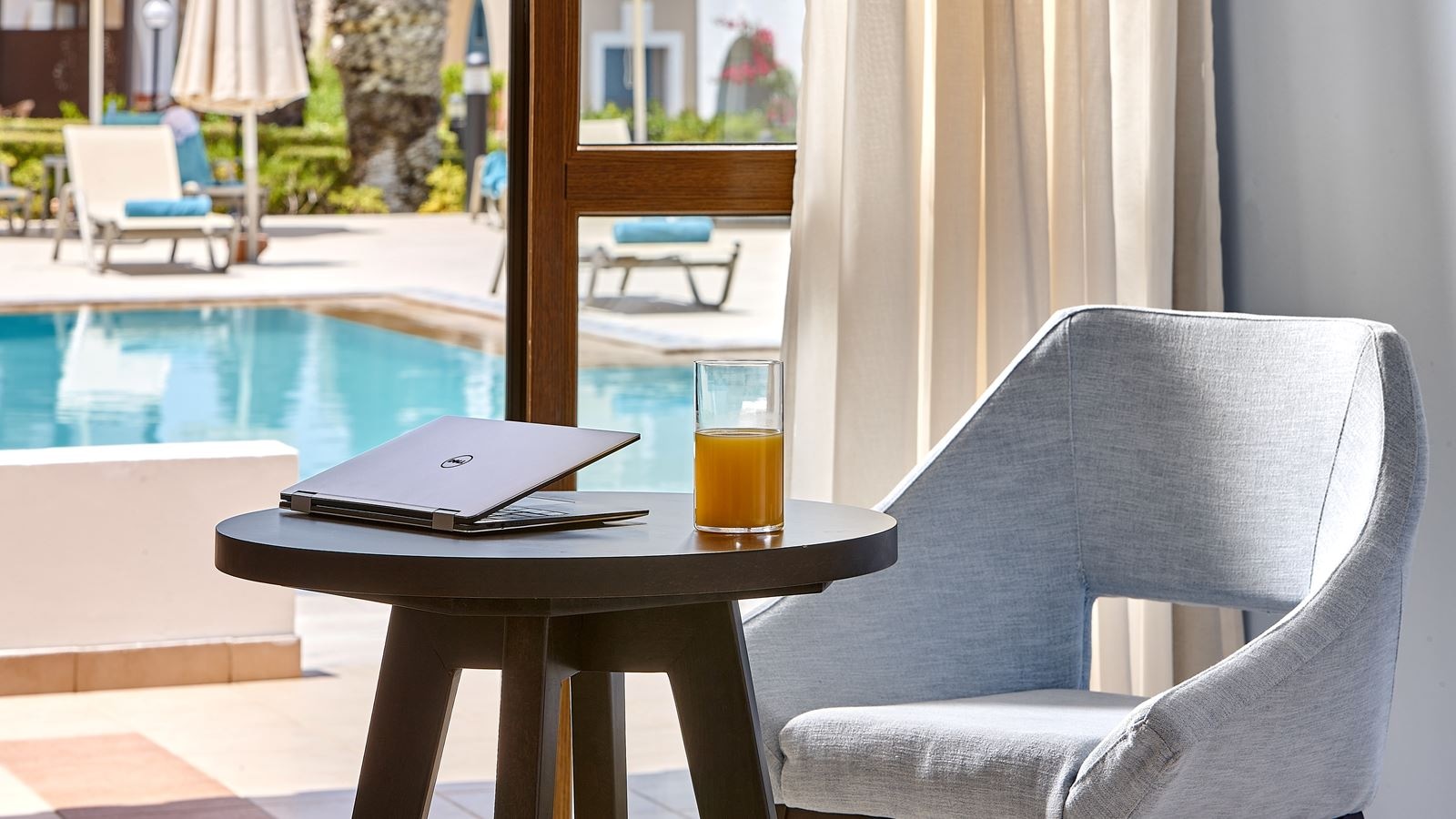 rooms-bungalow-singleuse-sharedpool