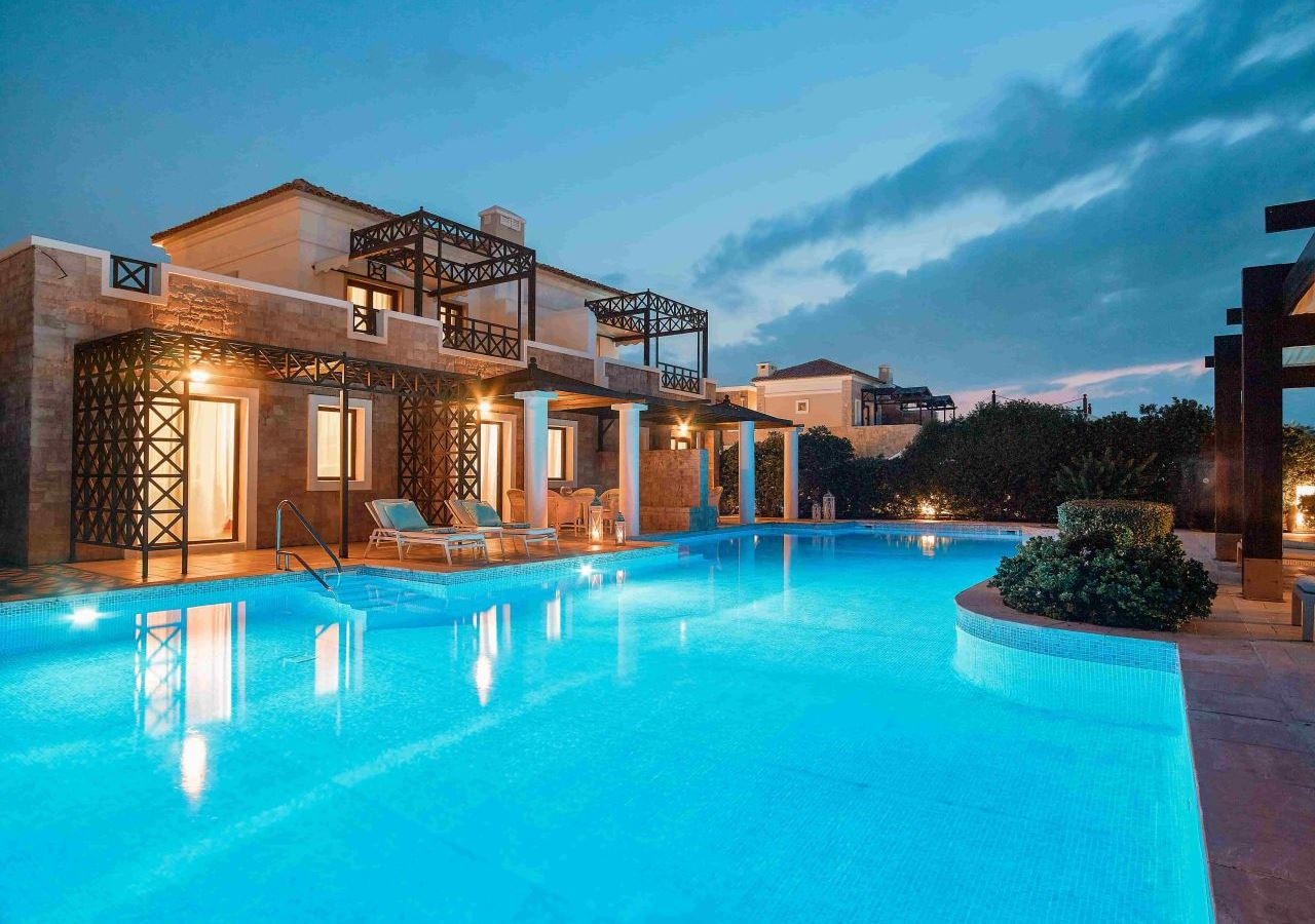 rooms-presidential-suite-sea-front-private-pool