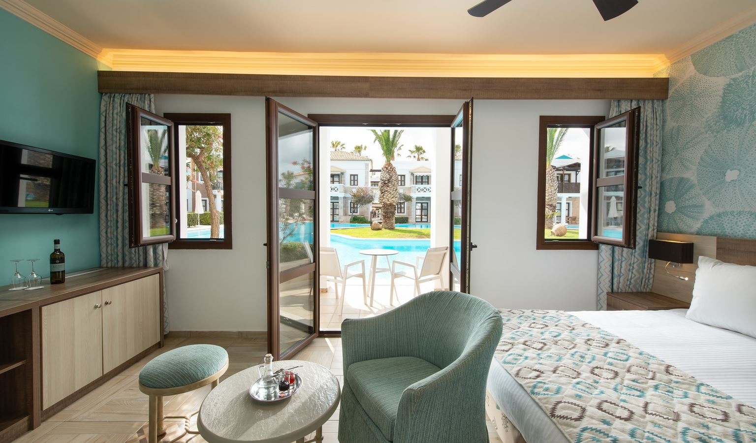 rooms-double-bungalow-sharing-pool