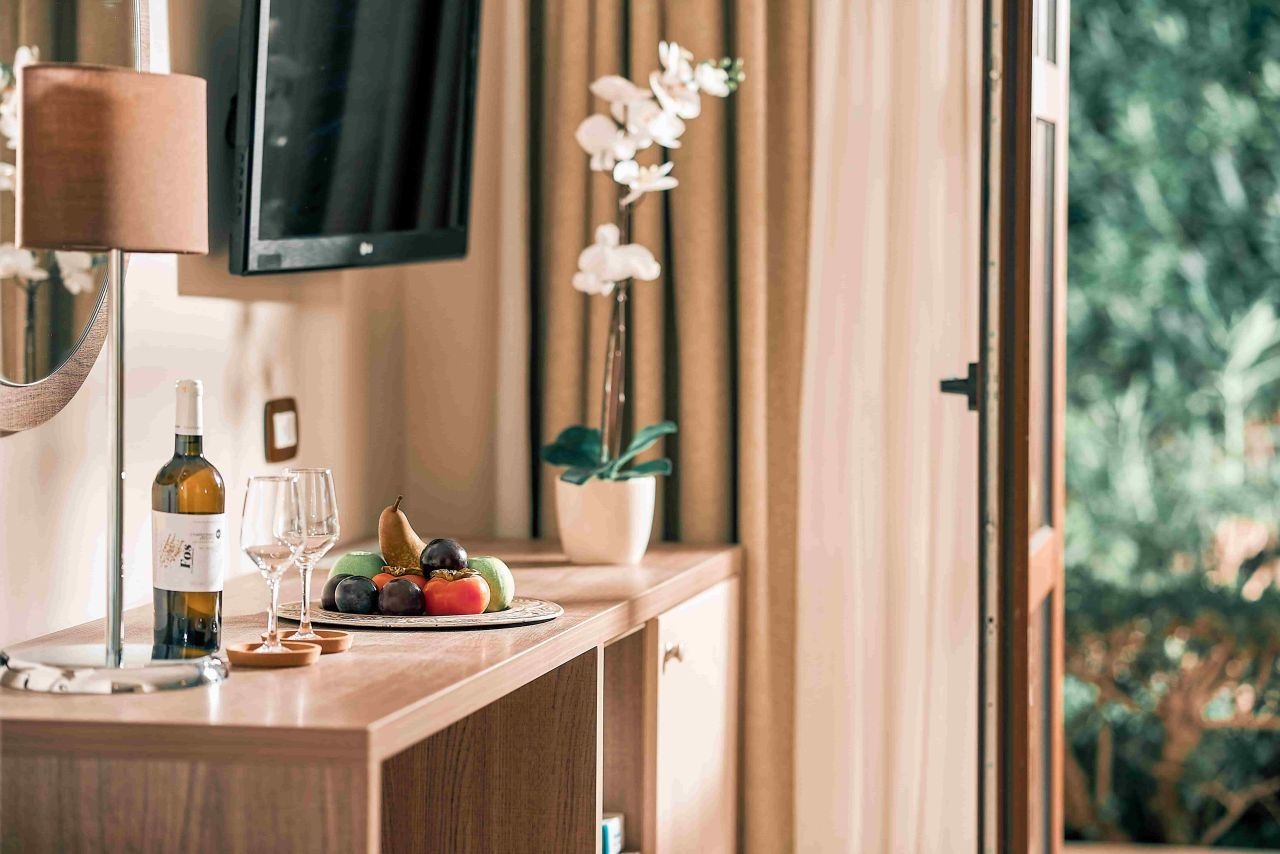 rooms-superior-bungalow-garden-view