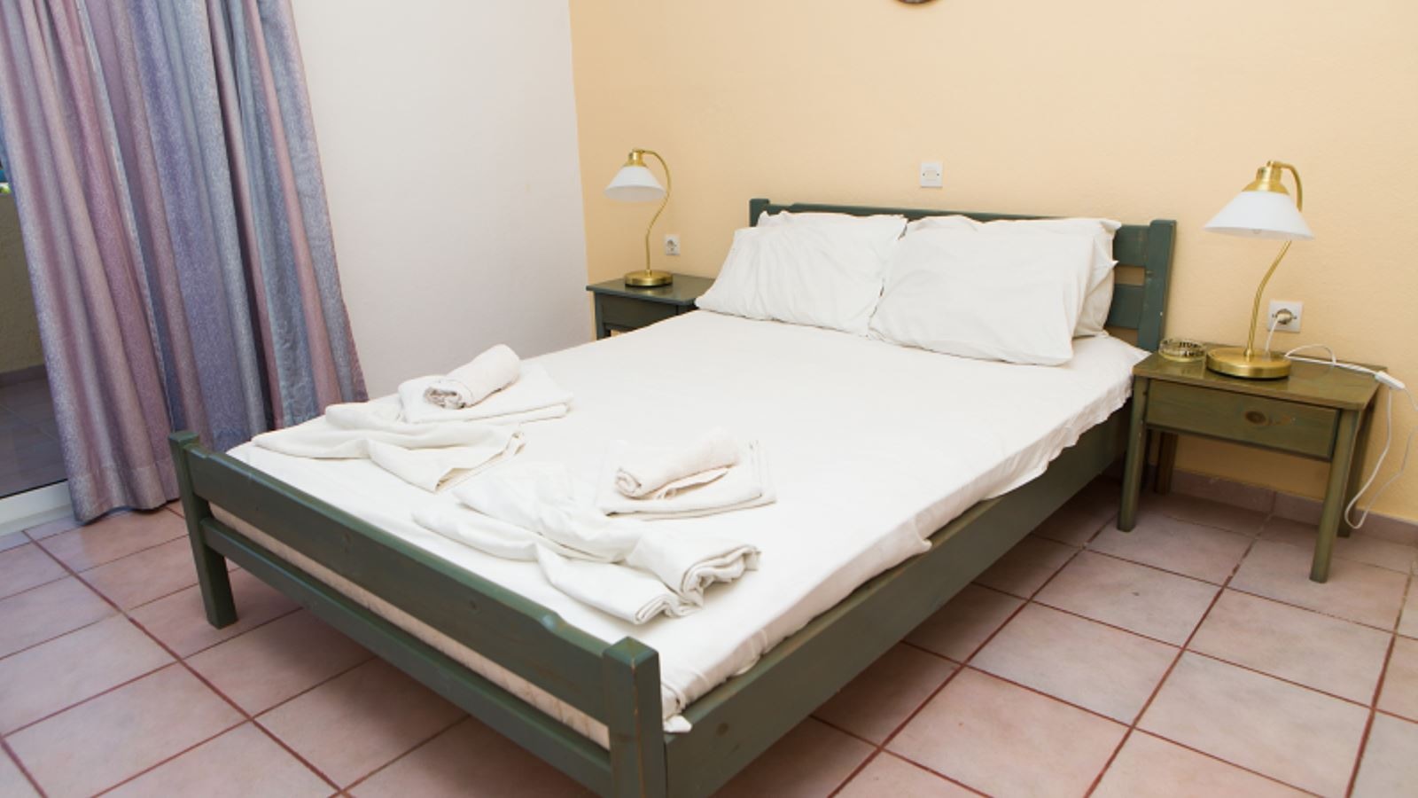 rooms-1-bedroom-apartment