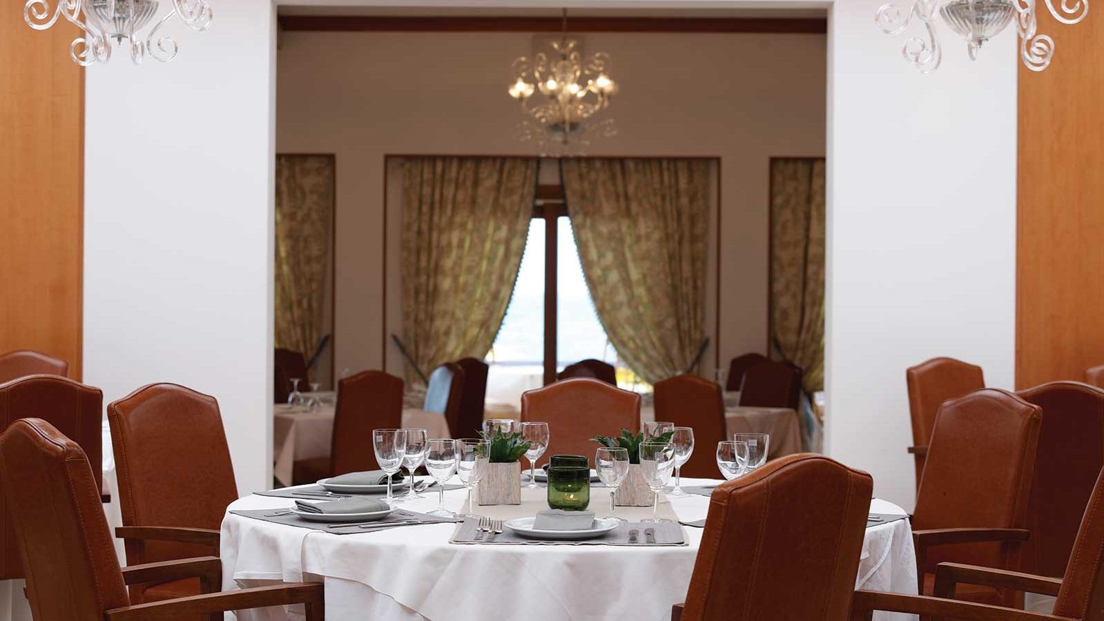 restaurants-main-restaurant