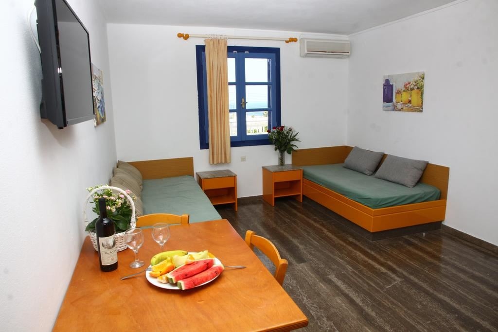 rooms-apartment-4-pax-land-view-or-sea-view