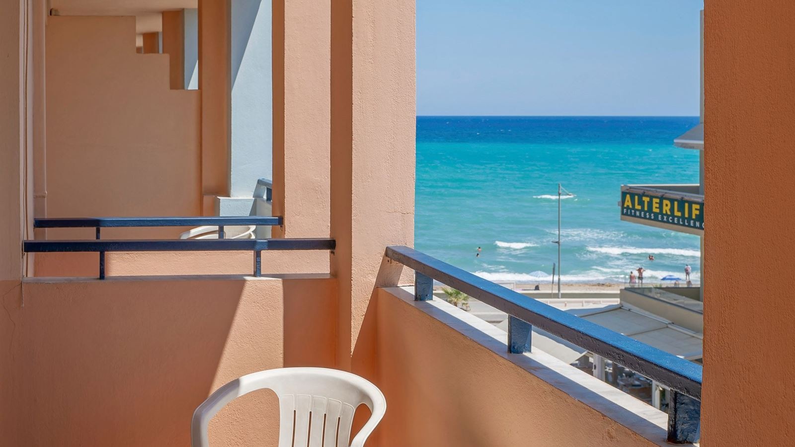rooms-apartment-family-side-sea-view-balcony-or-terrace