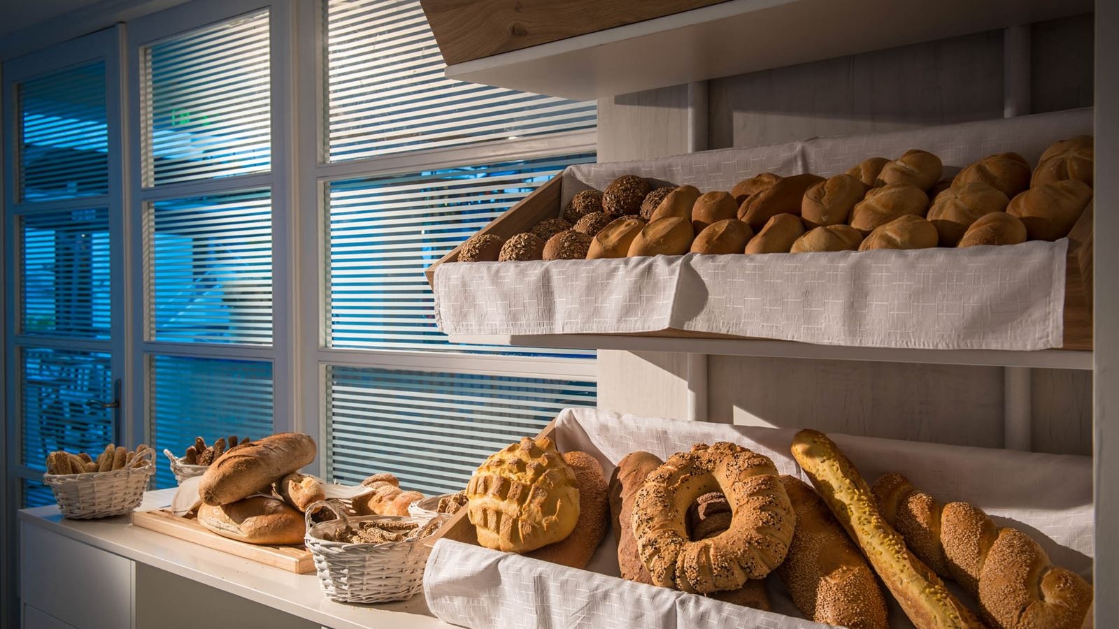 restaurants-main-restaurant