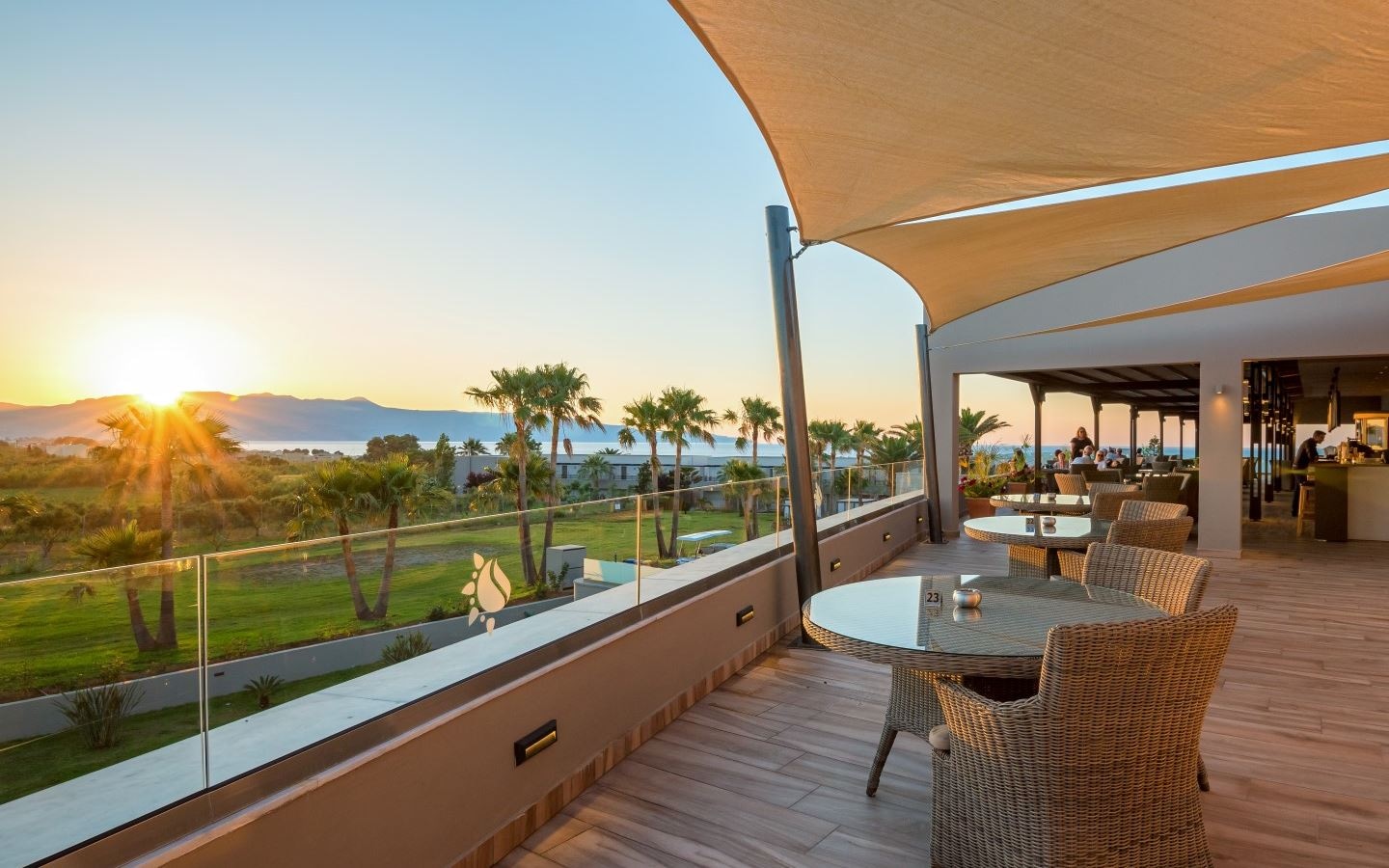 bars-roof-garden-bar