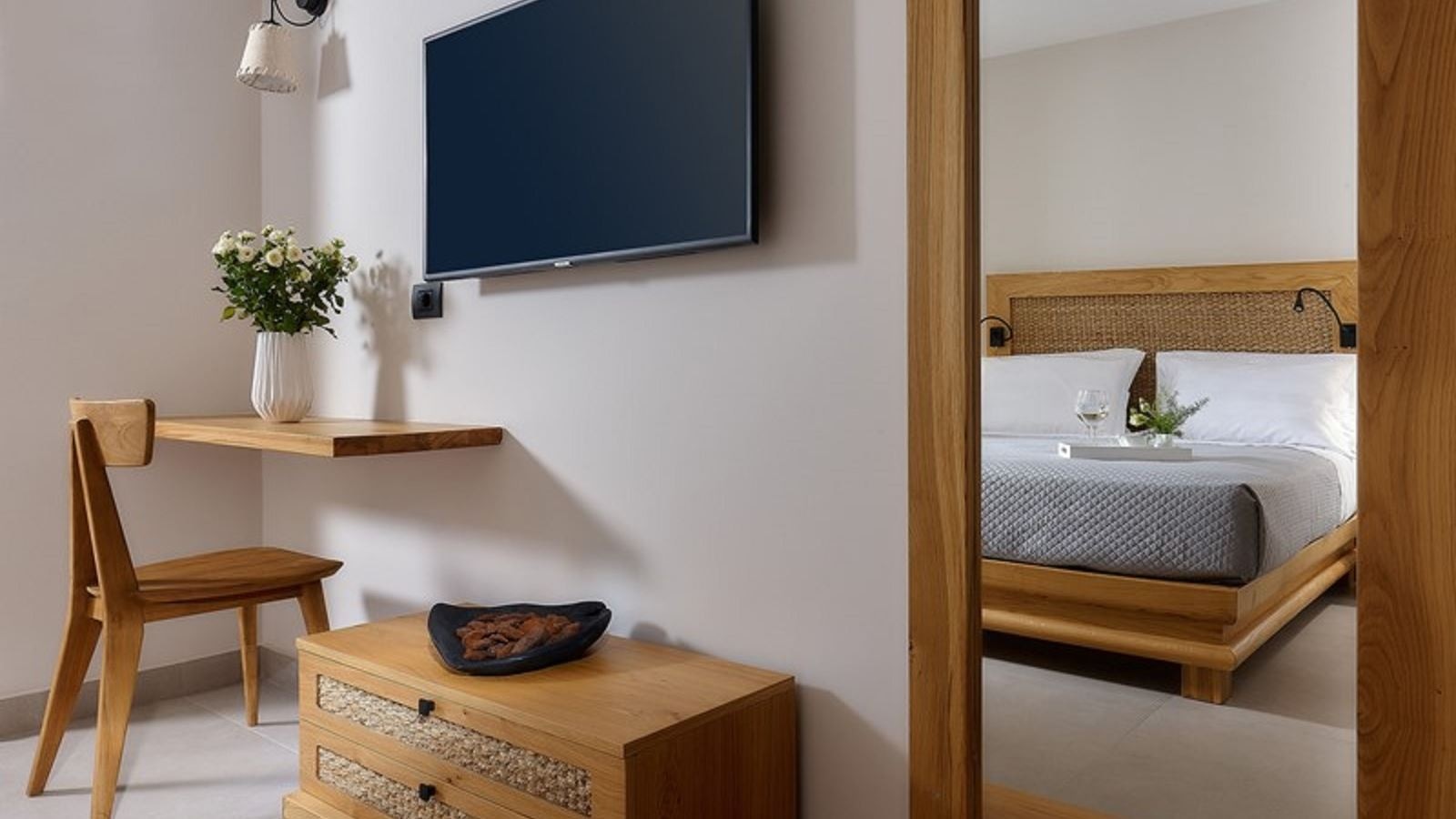 rooms-suite--side-sea-view