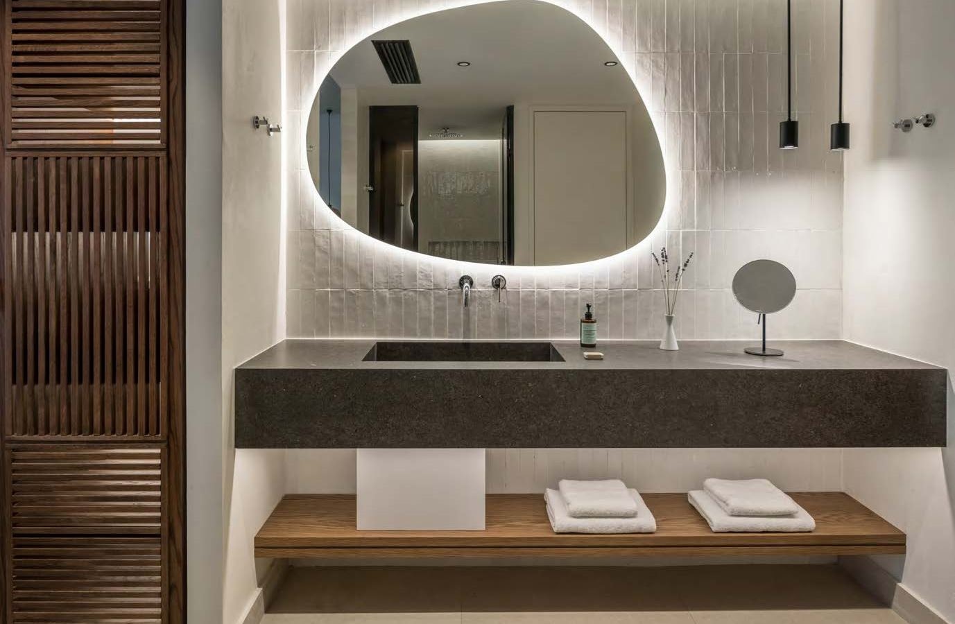 rooms-sea-front-room