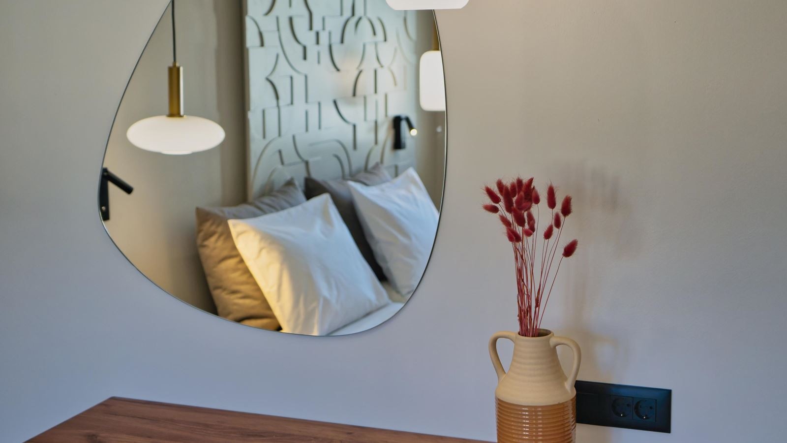 rooms-superior-family-room