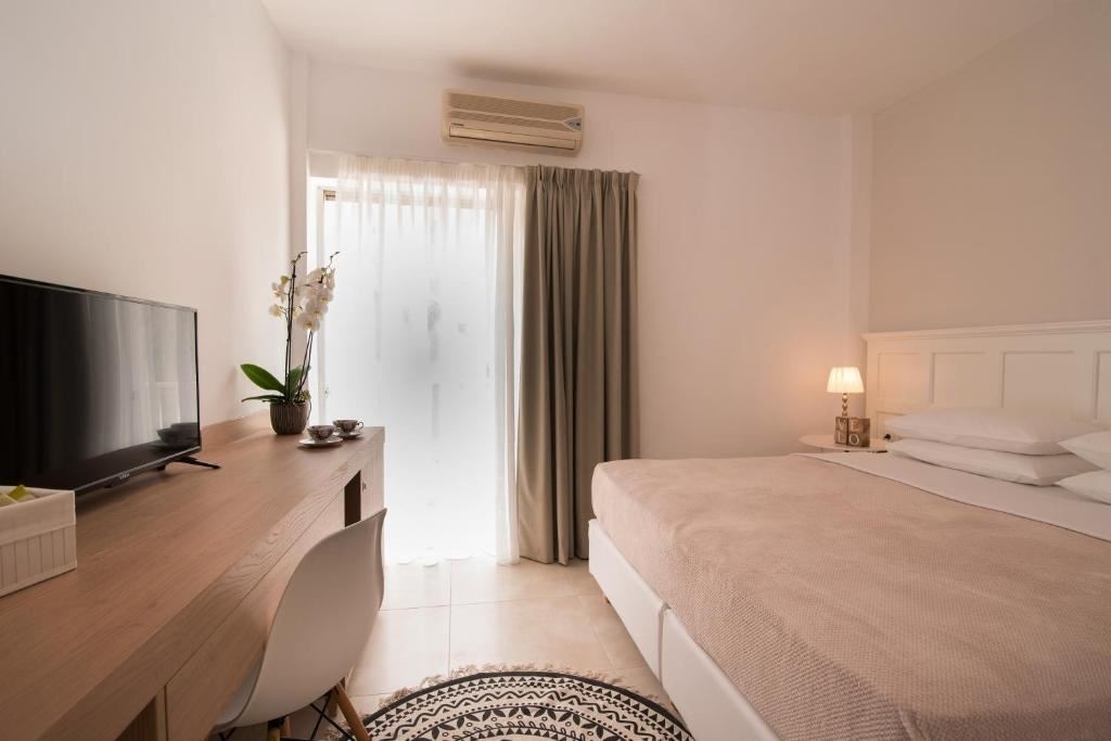 rooms-deluxe-double-room