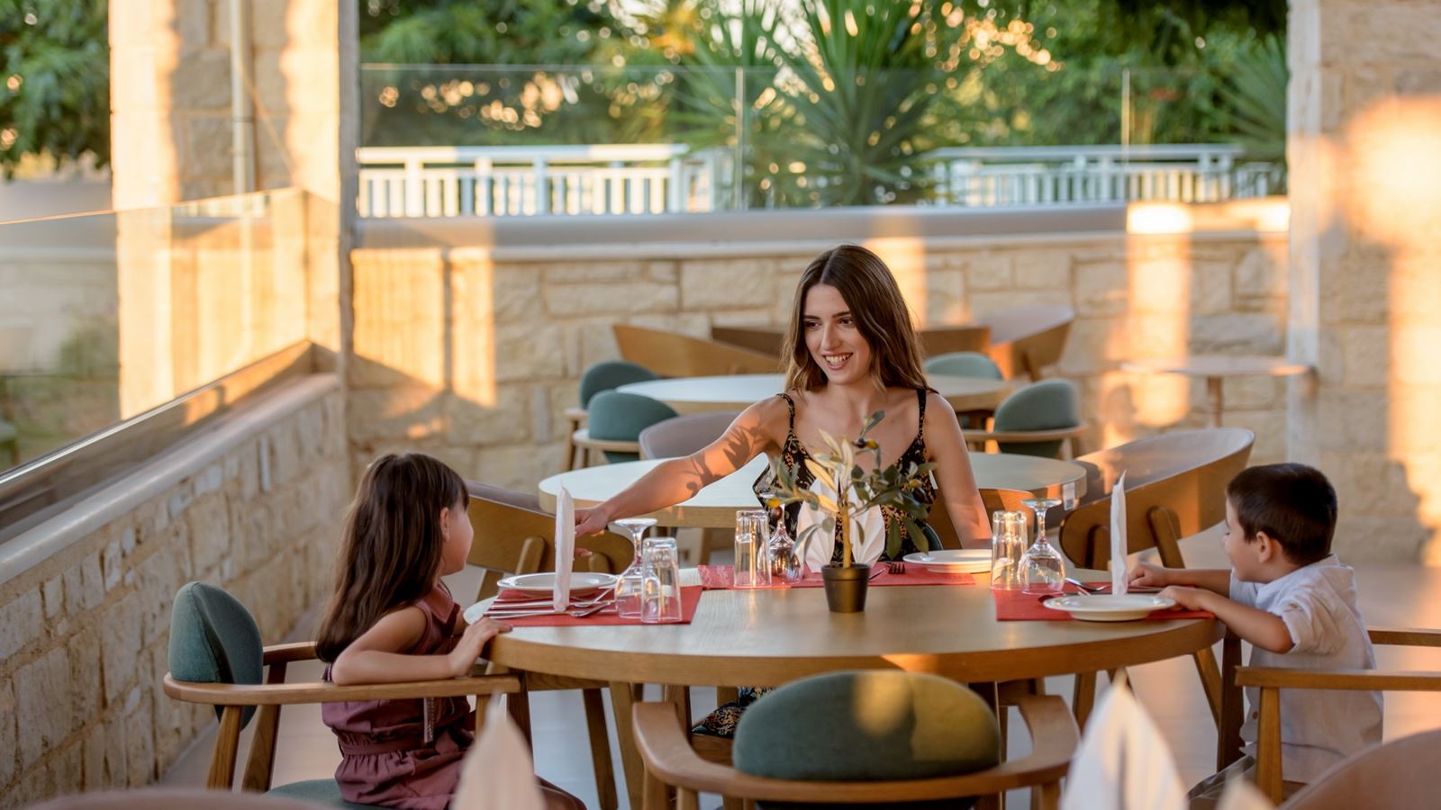 restaurants-dionysos-main-restaurant