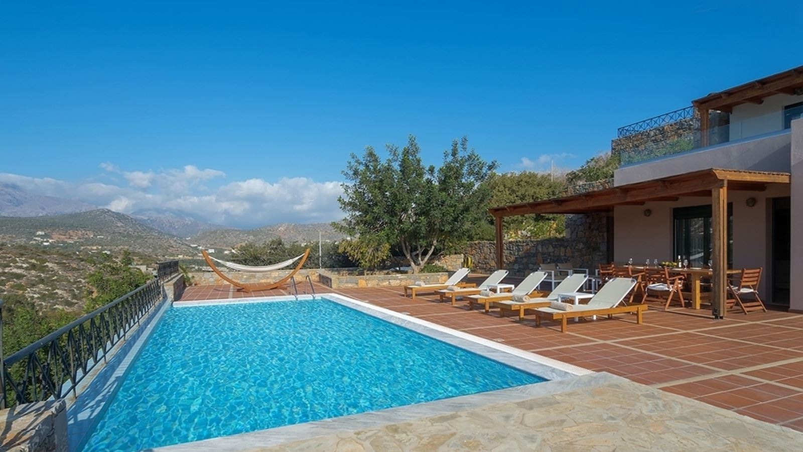 rooms-3-bedroom-villa-with-private-pool