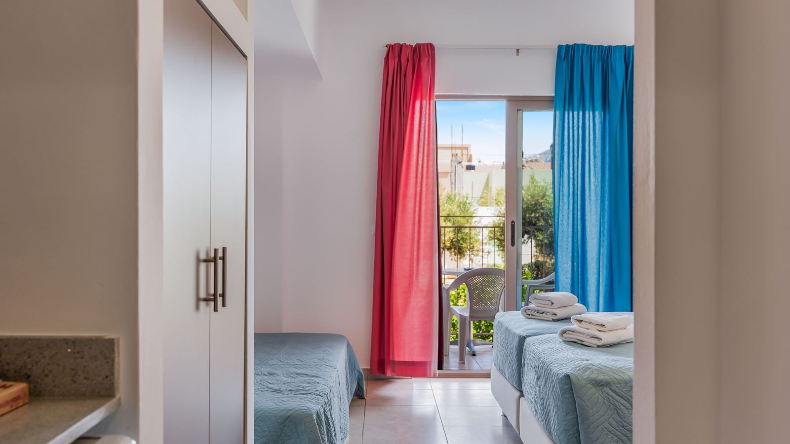 rooms-standard-triple-balcony-or-terrace