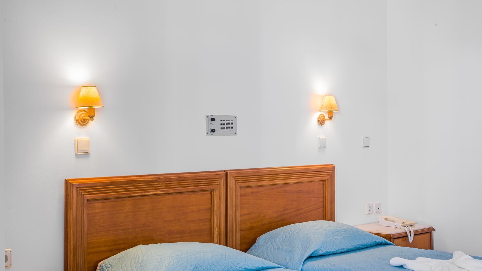 rooms-economy-1-bedroom-triple-apartment-ground-floor