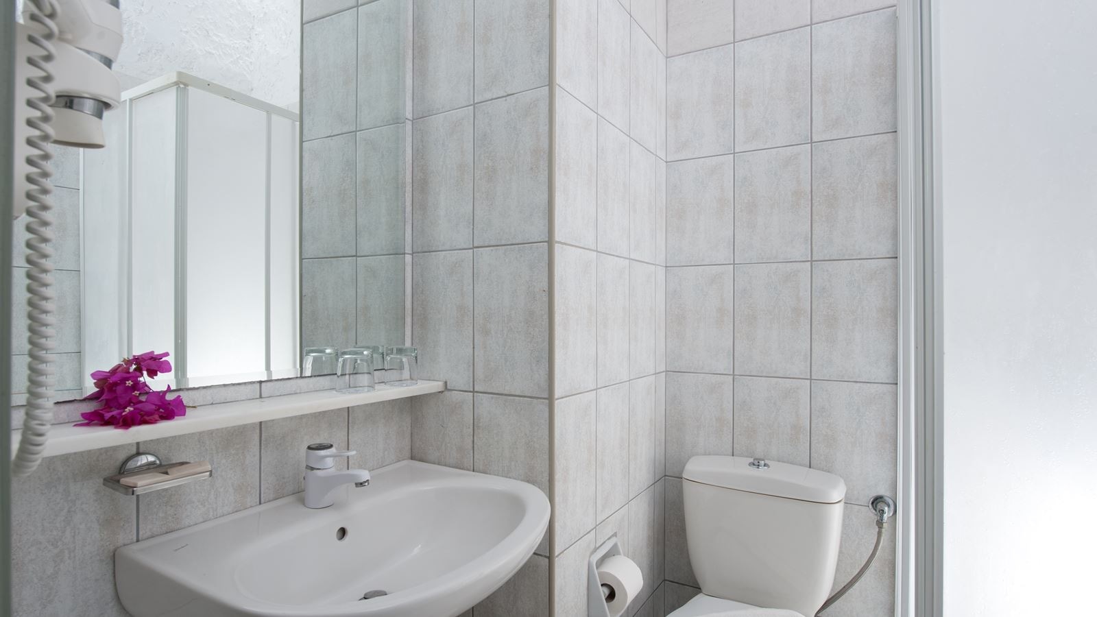 rooms-round-of-house-room