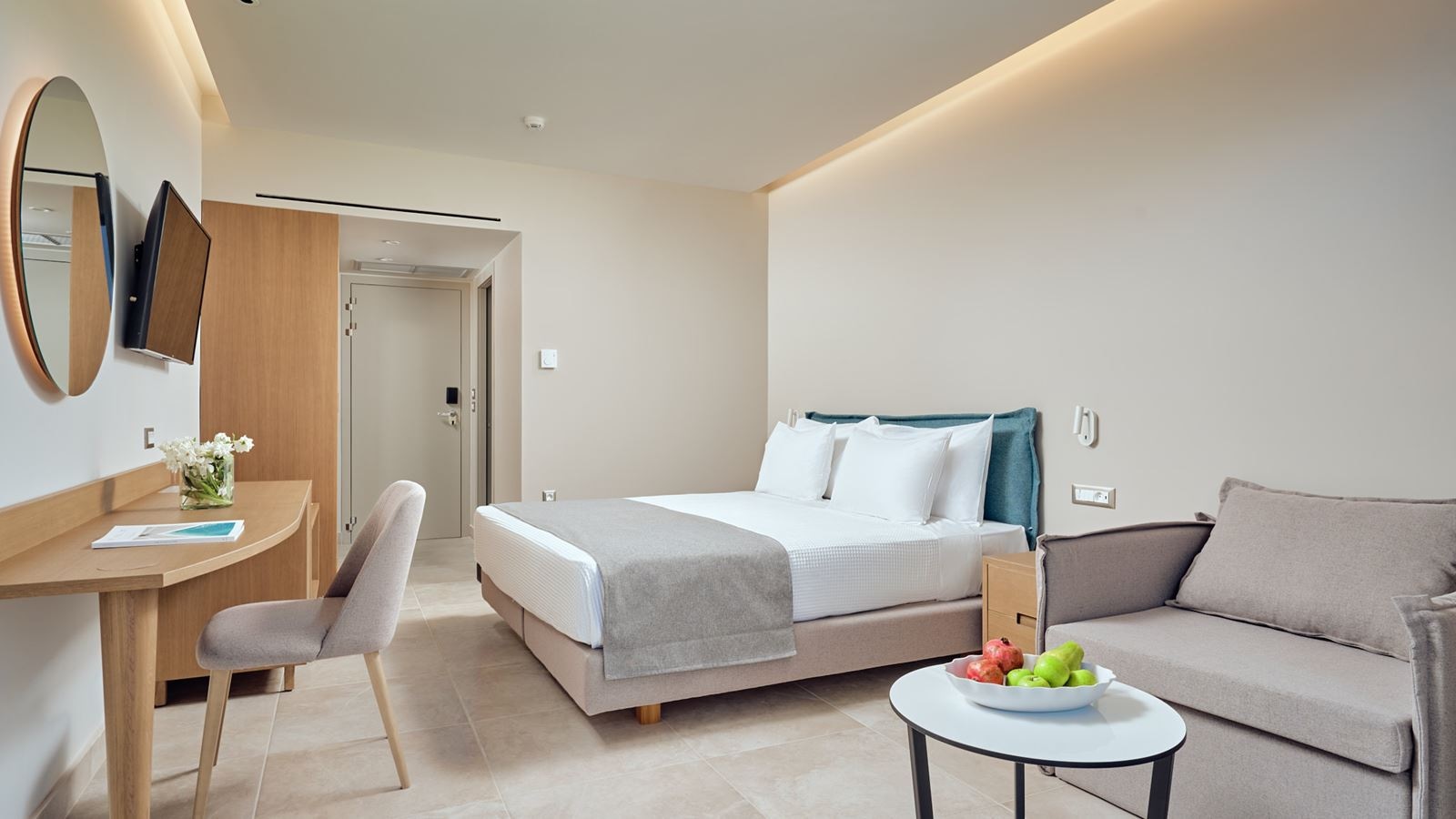 rooms-double-room-pool-view