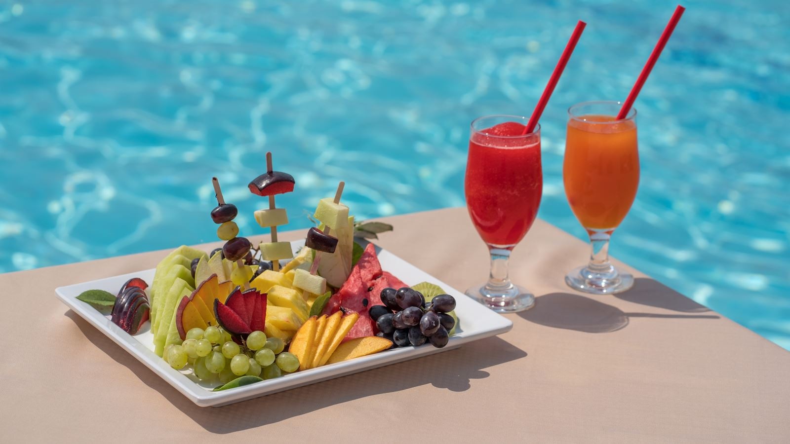 restaurants-diogenis-beach-and-snack-restaurant