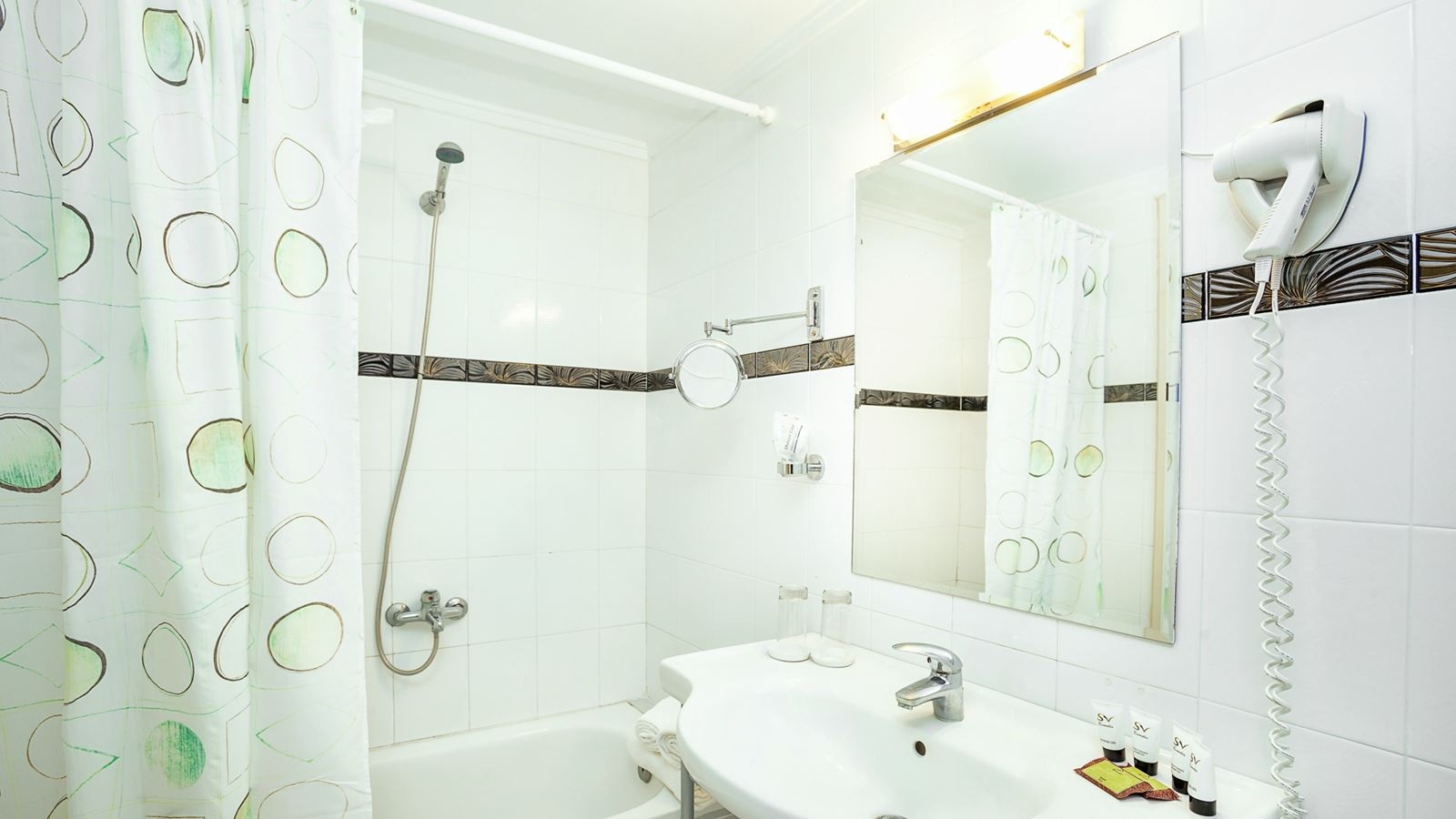 rooms-double-garden-view-room