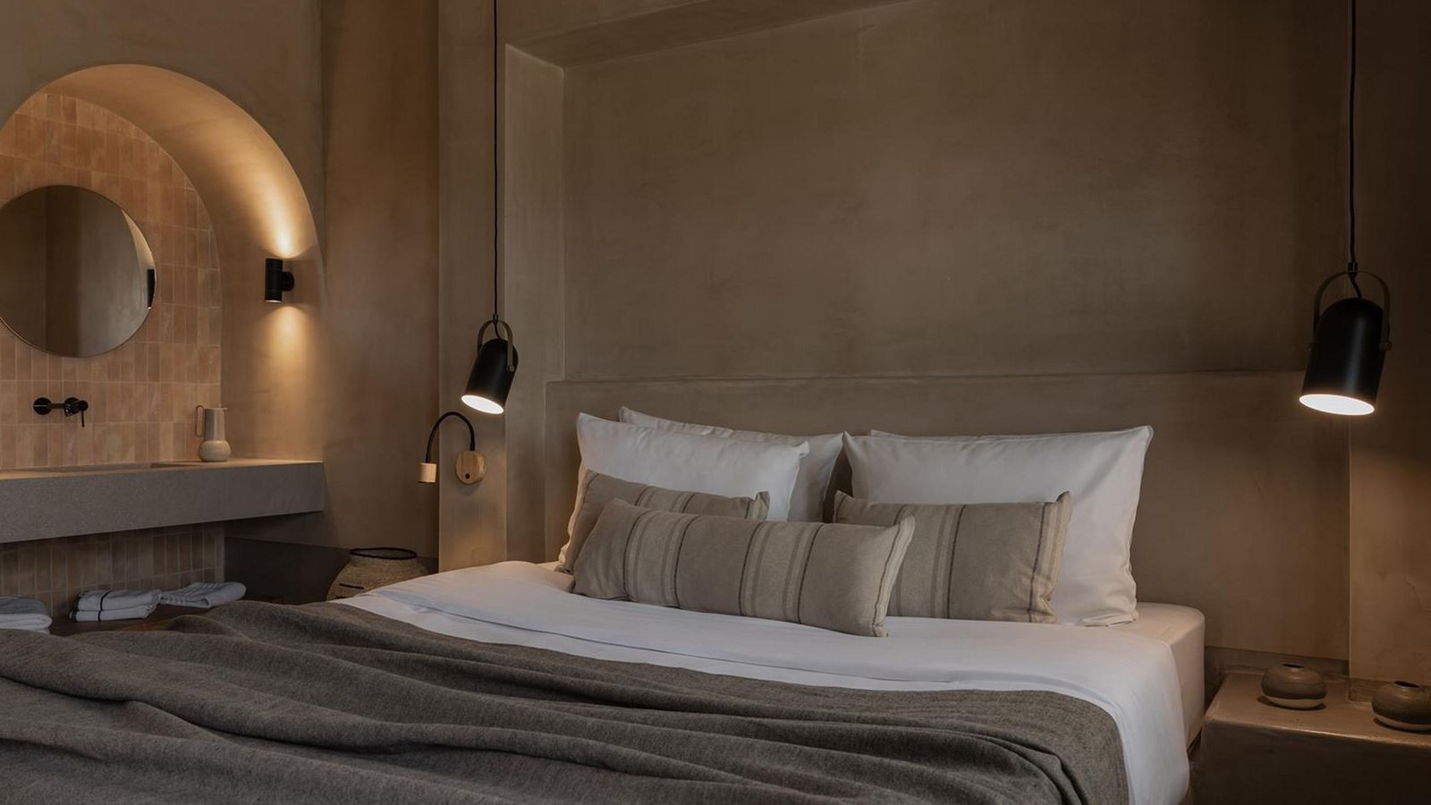 rooms-kamares-triple-timeless-classic-sea-view-balcony-or-terrace