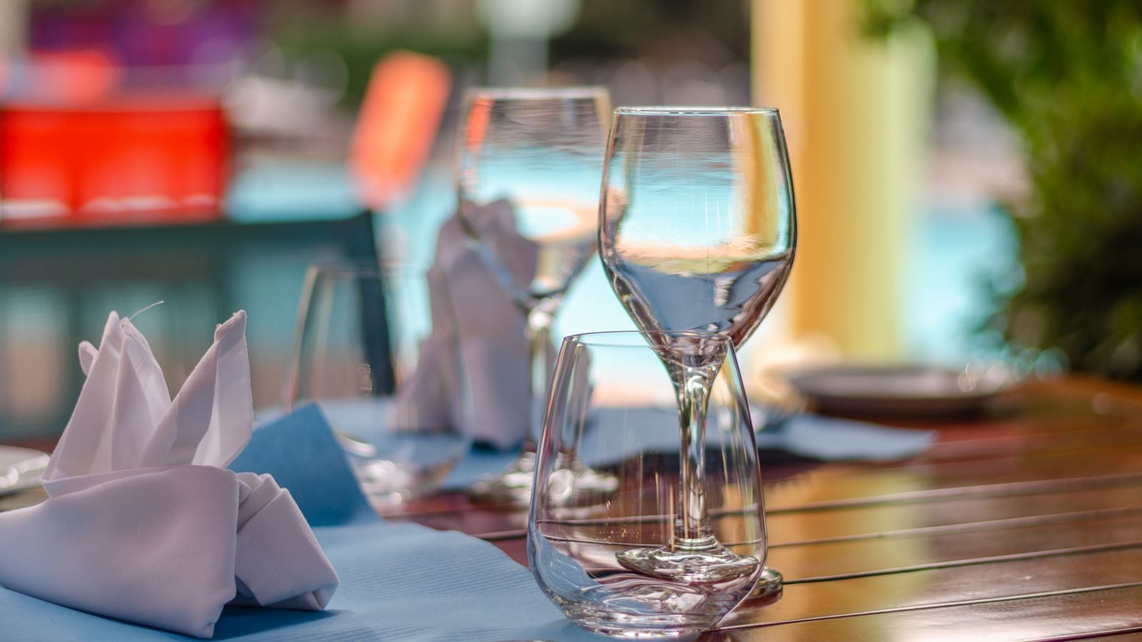 restaurants-maistros-all-day-pool-restaurant