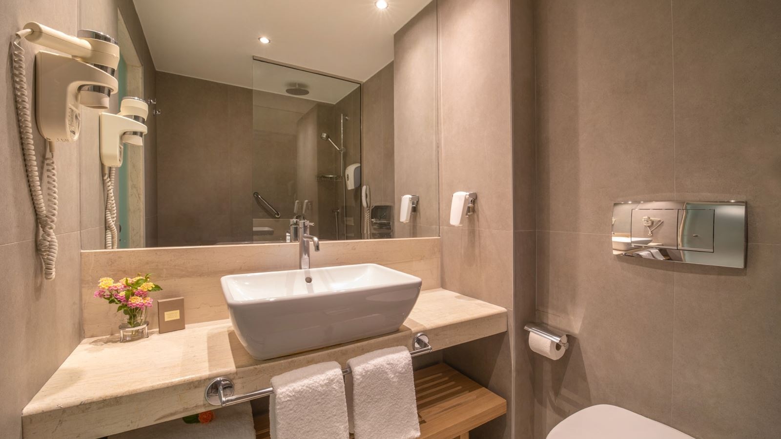 rooms-double-superior-room