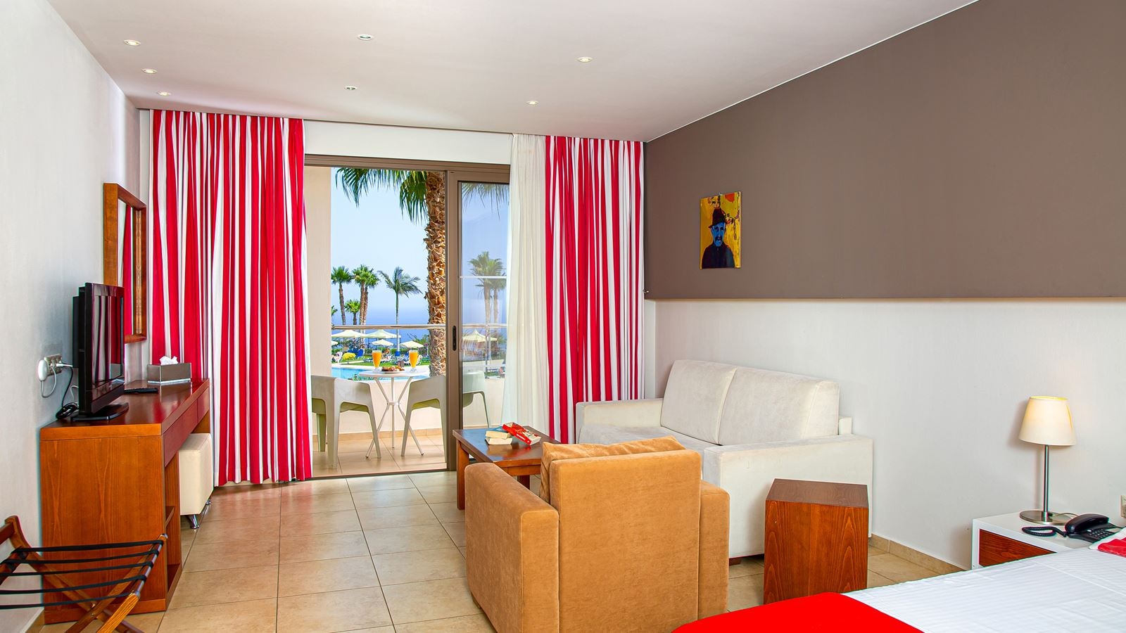 rooms-deluxe-room-sea-view