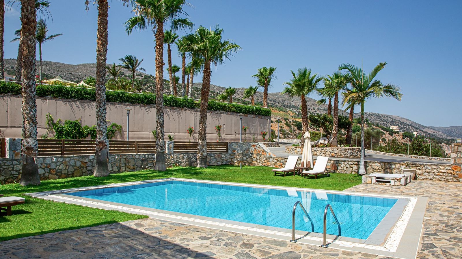 rooms-standard-2-bedroom-villa-private-pool