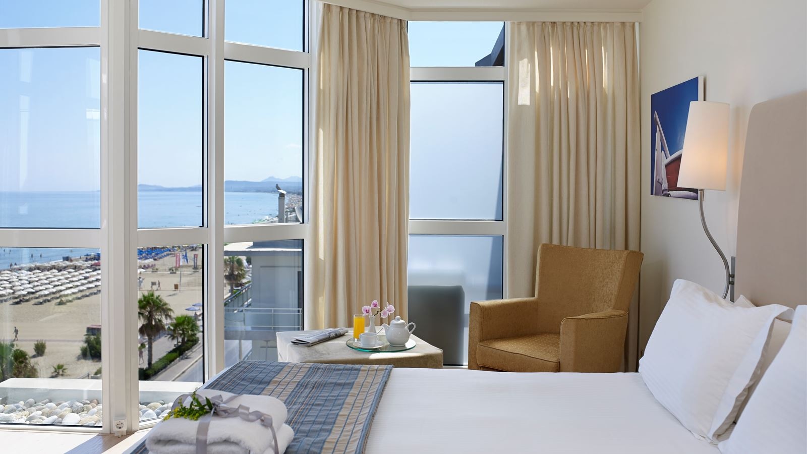 rooms-deluxe-suite--sea-view