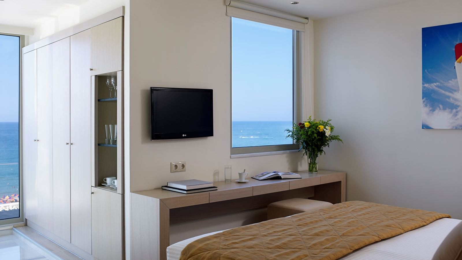 rooms-deluxe-suite--sea-view