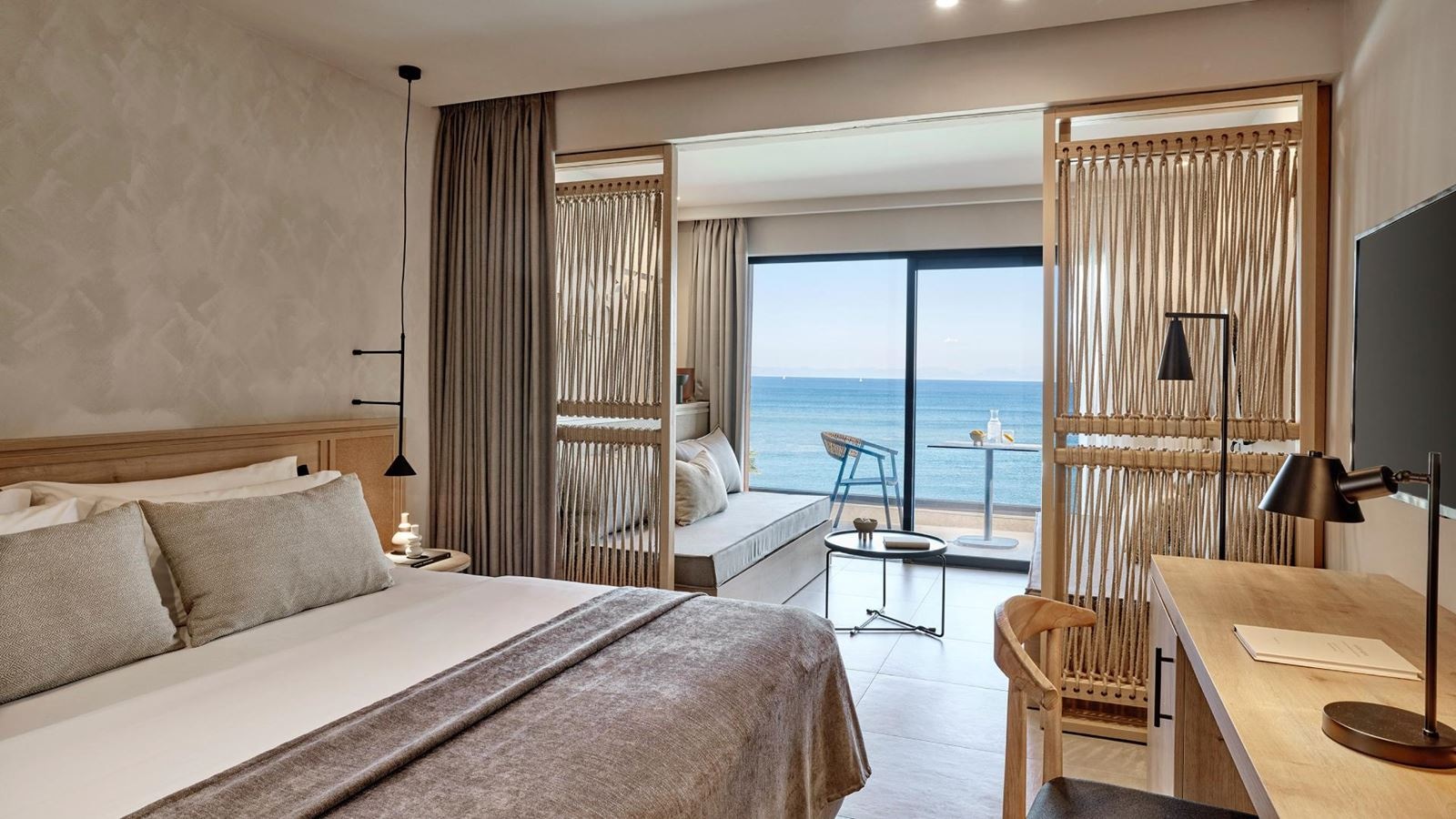 rooms-junior-suite-sea-view