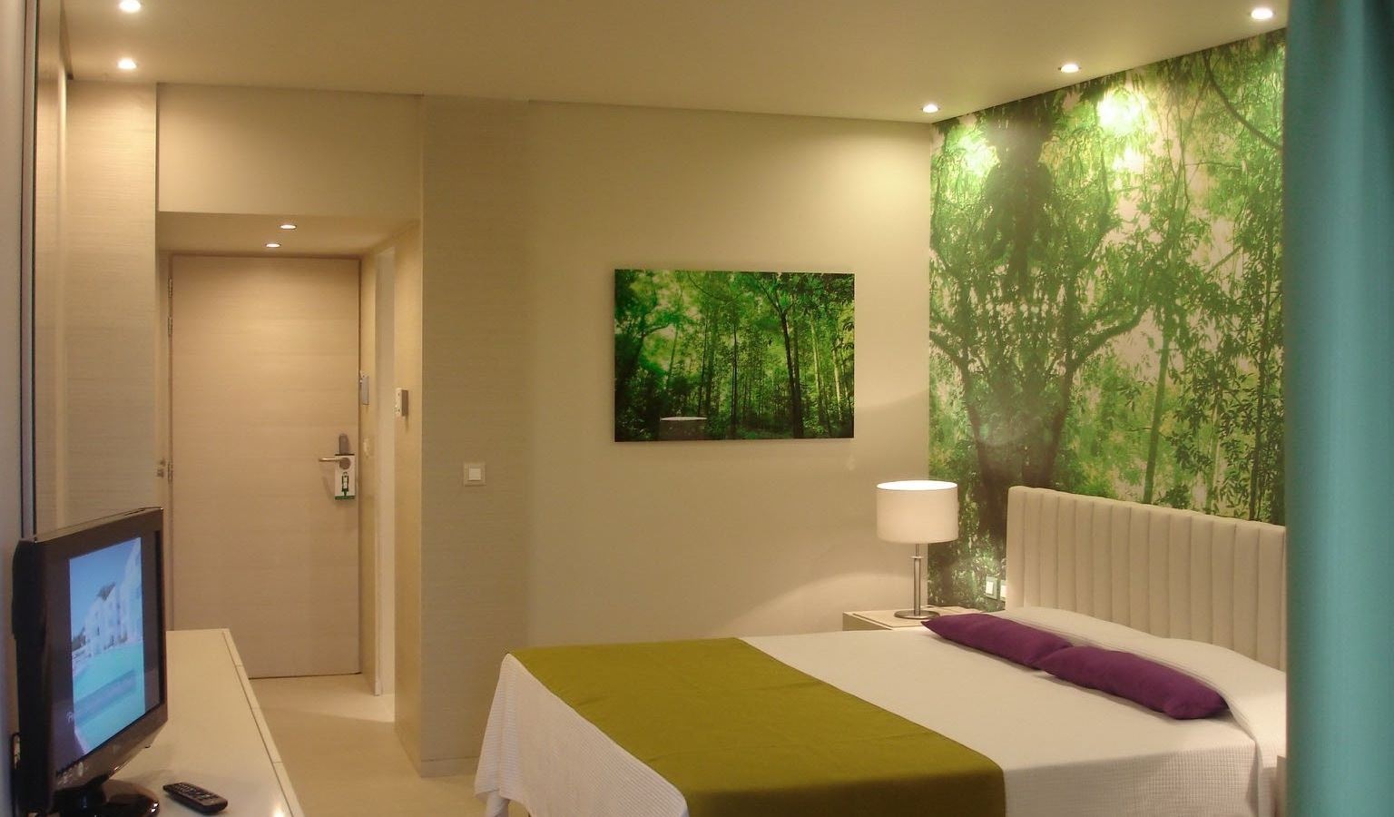 rooms-superior-double-garden-view-with-balcony