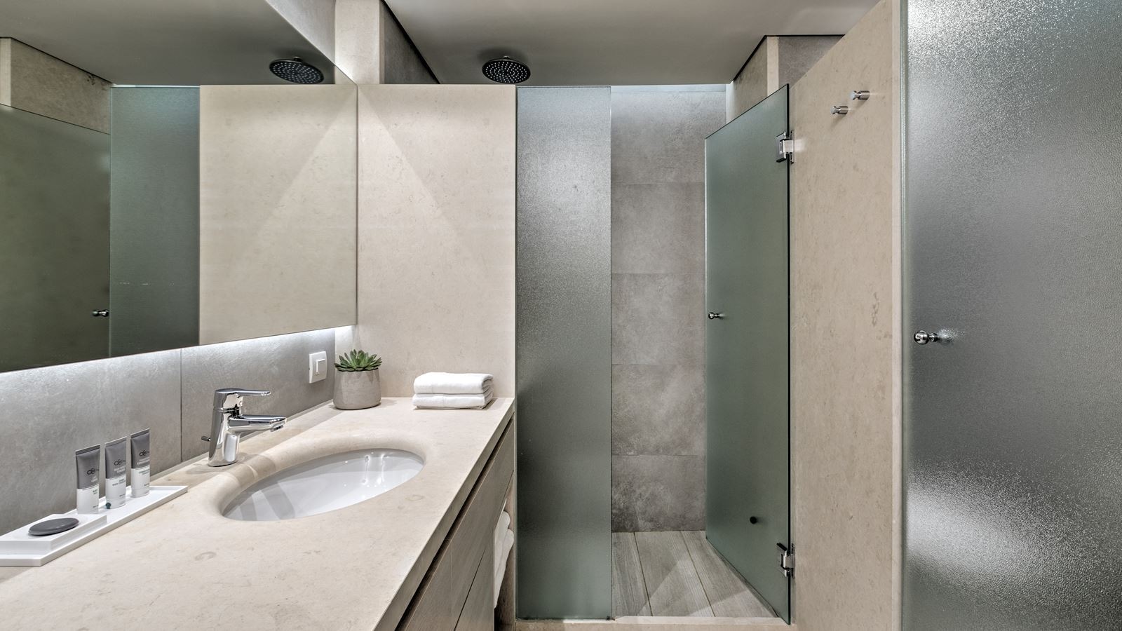 rooms-double-room-mountain--view