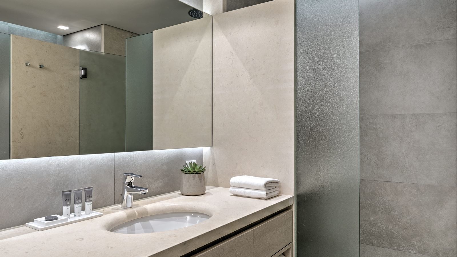 rooms-doubletriple-room-mountain--view