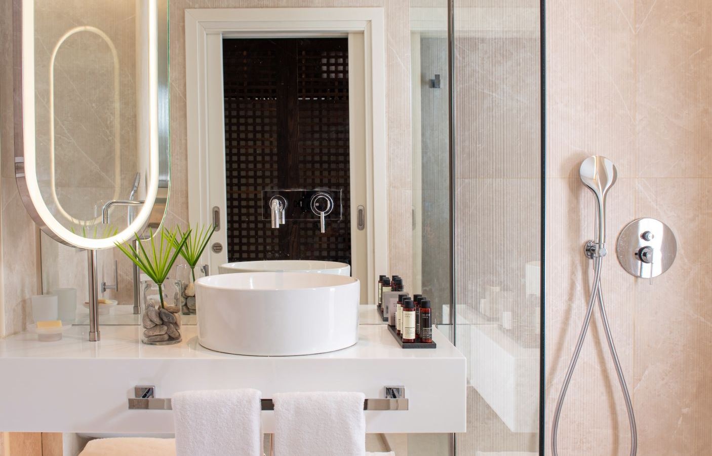 rooms-superior-double-swim-up-sharing-pool