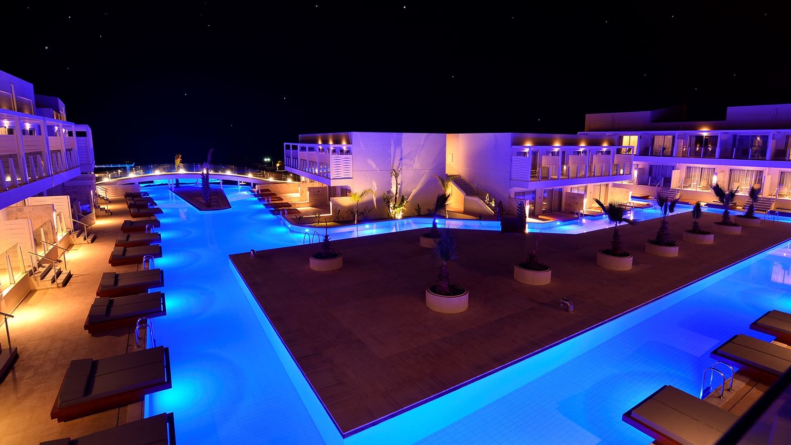 rooms-classic-room-swim-up