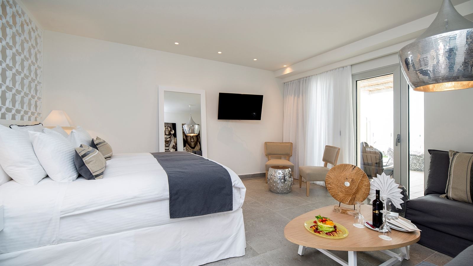 rooms-suite-sea-view-with-sharing-pool