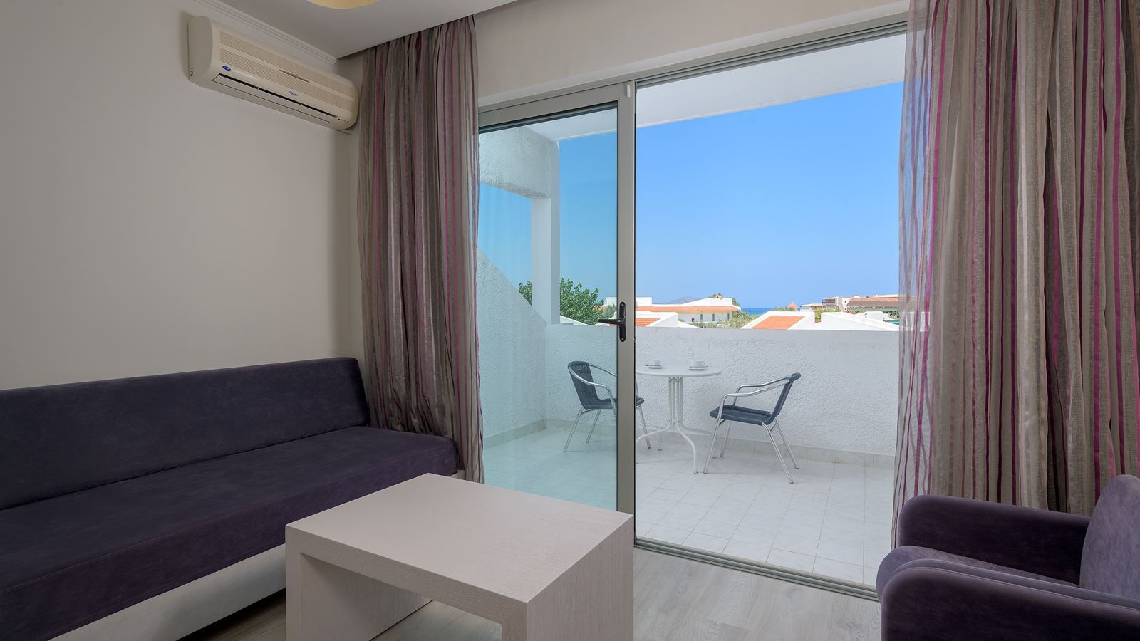 rooms-superior-double-room