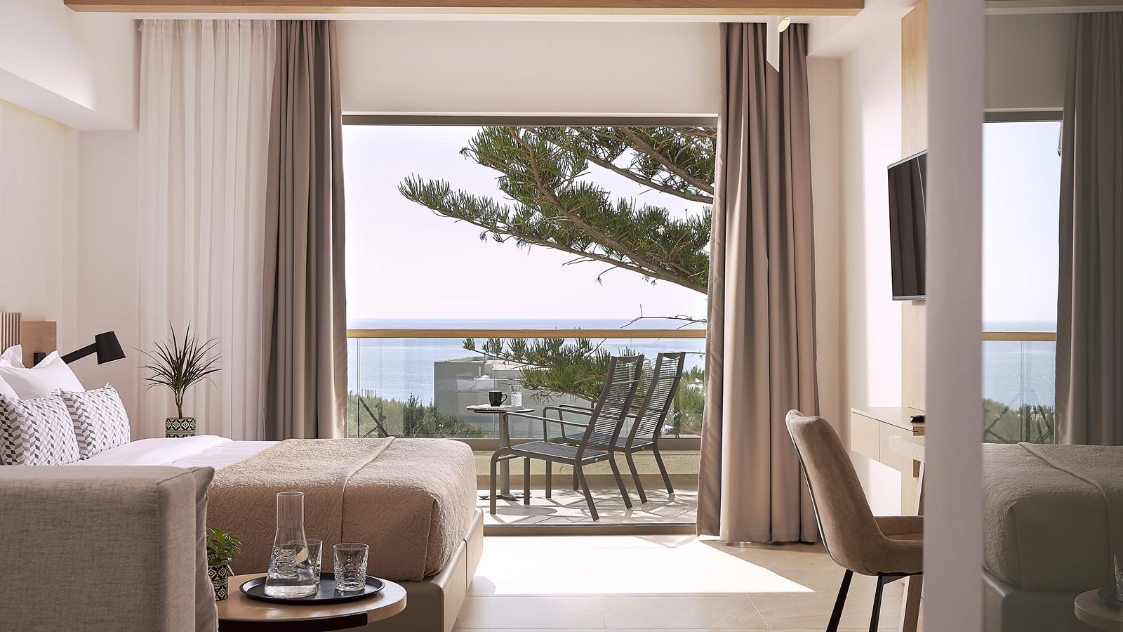 rooms-junior-suite-sea-view