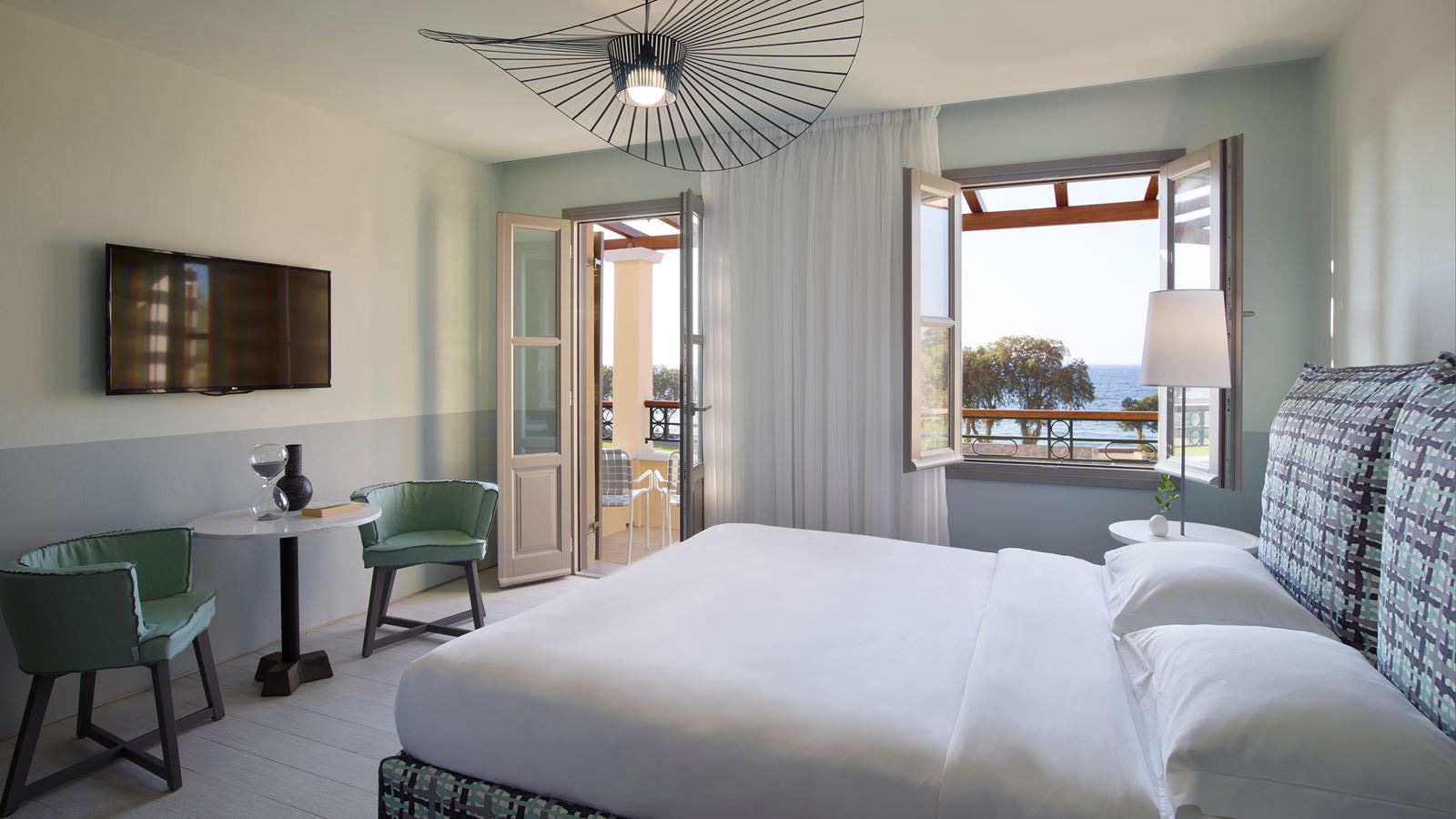 rooms-room-deluxe-sea-view