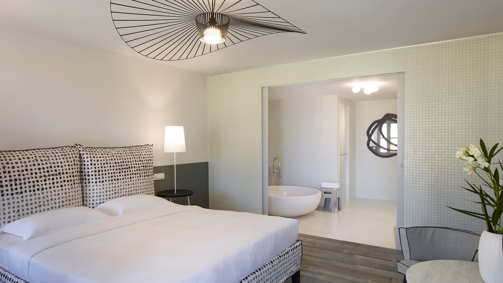 rooms-premium-2-bedrooms-suite-sea-view