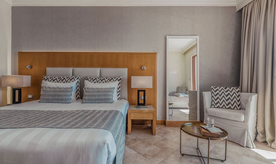 rooms-superior-double-gv-with-balcony-or-terrace