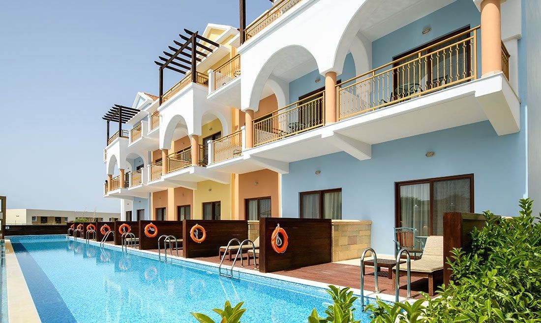 rooms-superior-sharing-pool-garden-view