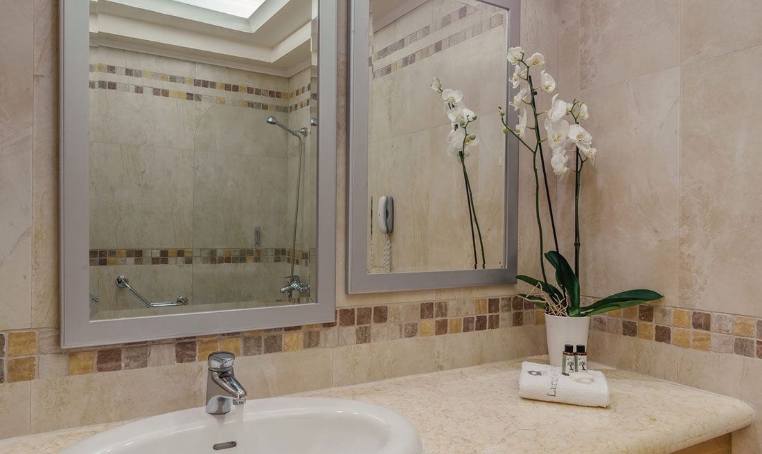 rooms-superior-beachfront-private-pool