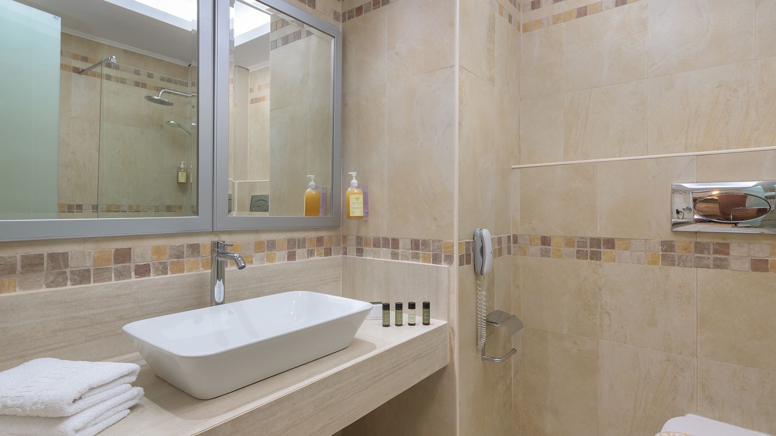 rooms-room-double-balcony-or-terrace-bestprice