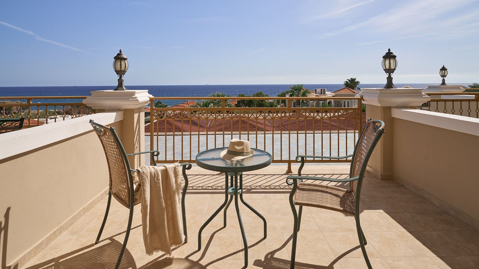 rooms-family-suite-sv-1-bedroom