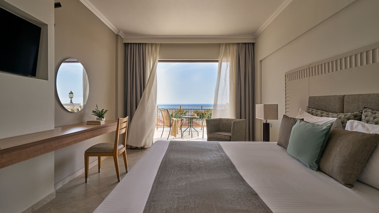 rooms-family-suite-sv-1-bedroom