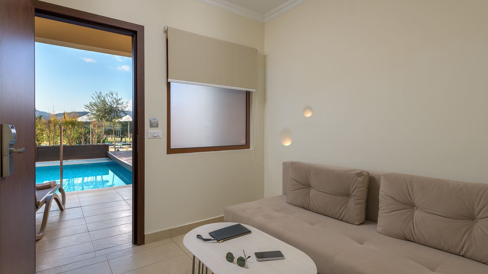 rooms-suite-private-pool-gv