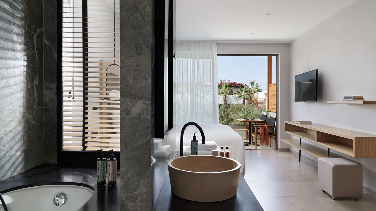 rooms-double-room-with-hot-tub