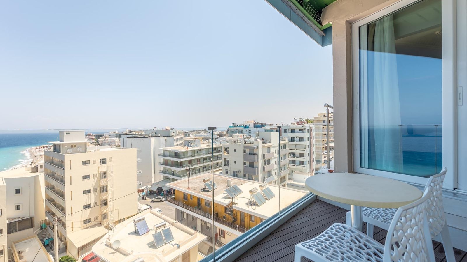 rooms-room-seaview-balcony-or-terrace