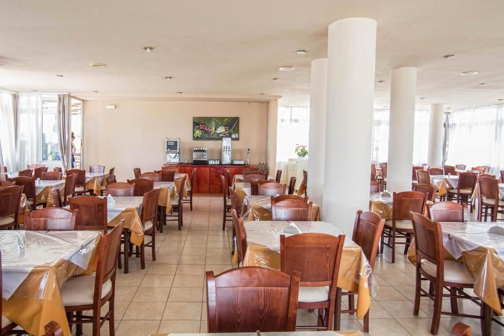 restaurants-main-restaurant